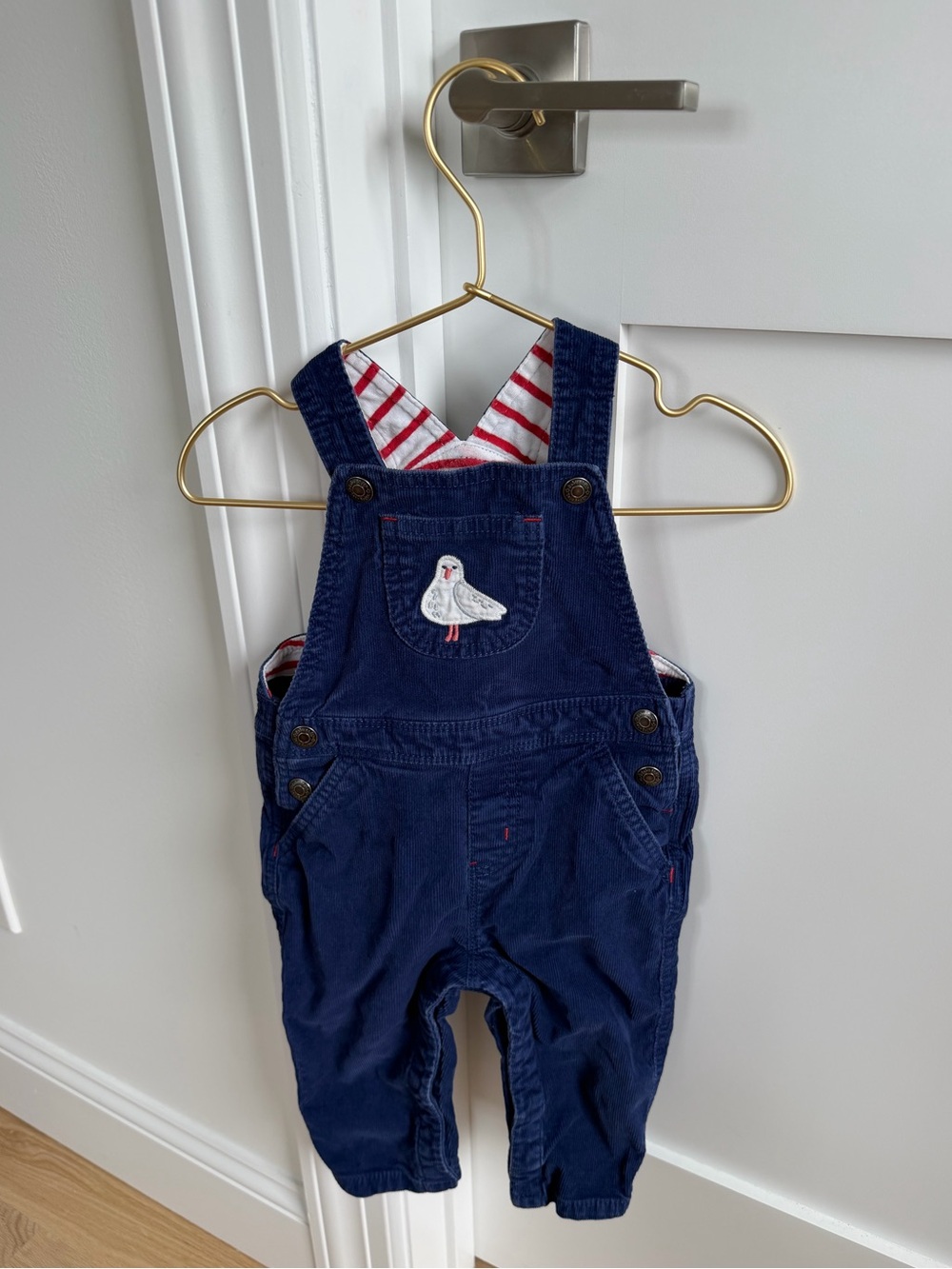 6-12 months Mini Boden Baby Embroidered Seagull Corduroy Overalls navy blue
